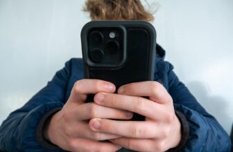 Apple’s iOS 26 requires kids to get parental permission to text new numbers