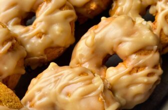 EASY CAKE MIX PUMPKIN DONUTS