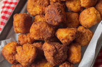 Homemade Southern Cornmeal Hush Puppies