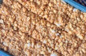 PEANUT MARSHMALLOW BARS